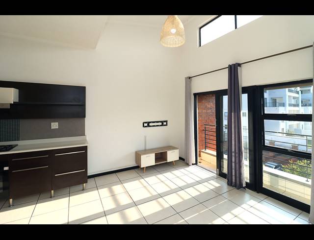 1 BEDROOM APARTMENT FOR SALE IN GREENSTONE HILL